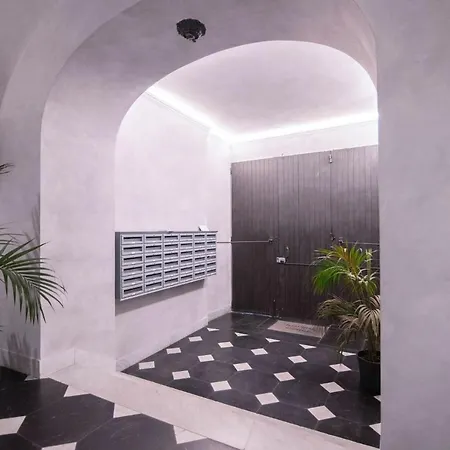 Un Passo Dall'acquario Dimora Storica In Palazzo Pellicceria, Palestra, Lavanderia Apartment *